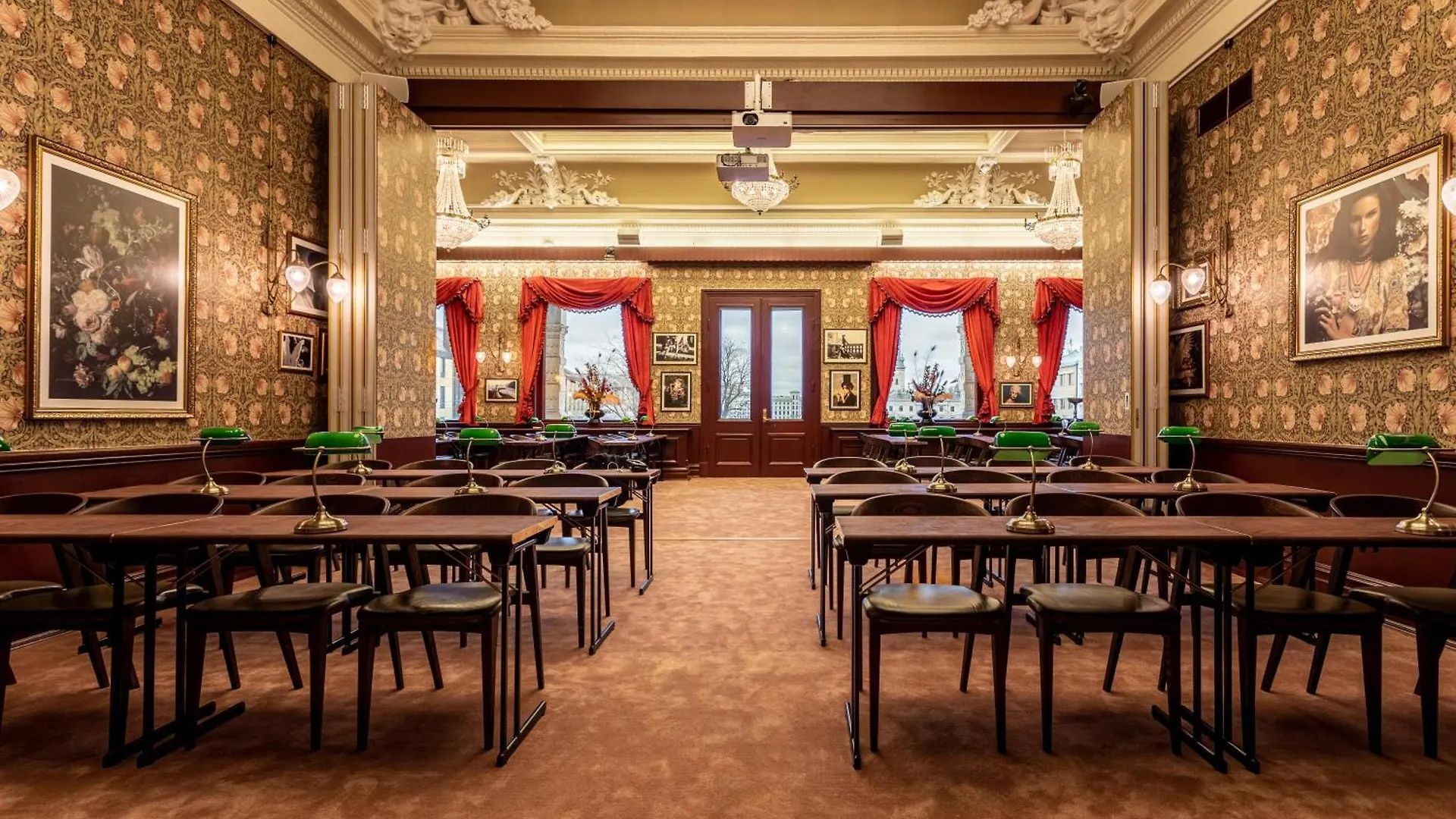 Hotel Pigalle Gothenburg 5*,